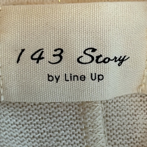 1.4.3. Story by Line Up Cream Sparkle Ruffle Sleeve Sweater Women’s Size S NWOT - Picture 3 of 4